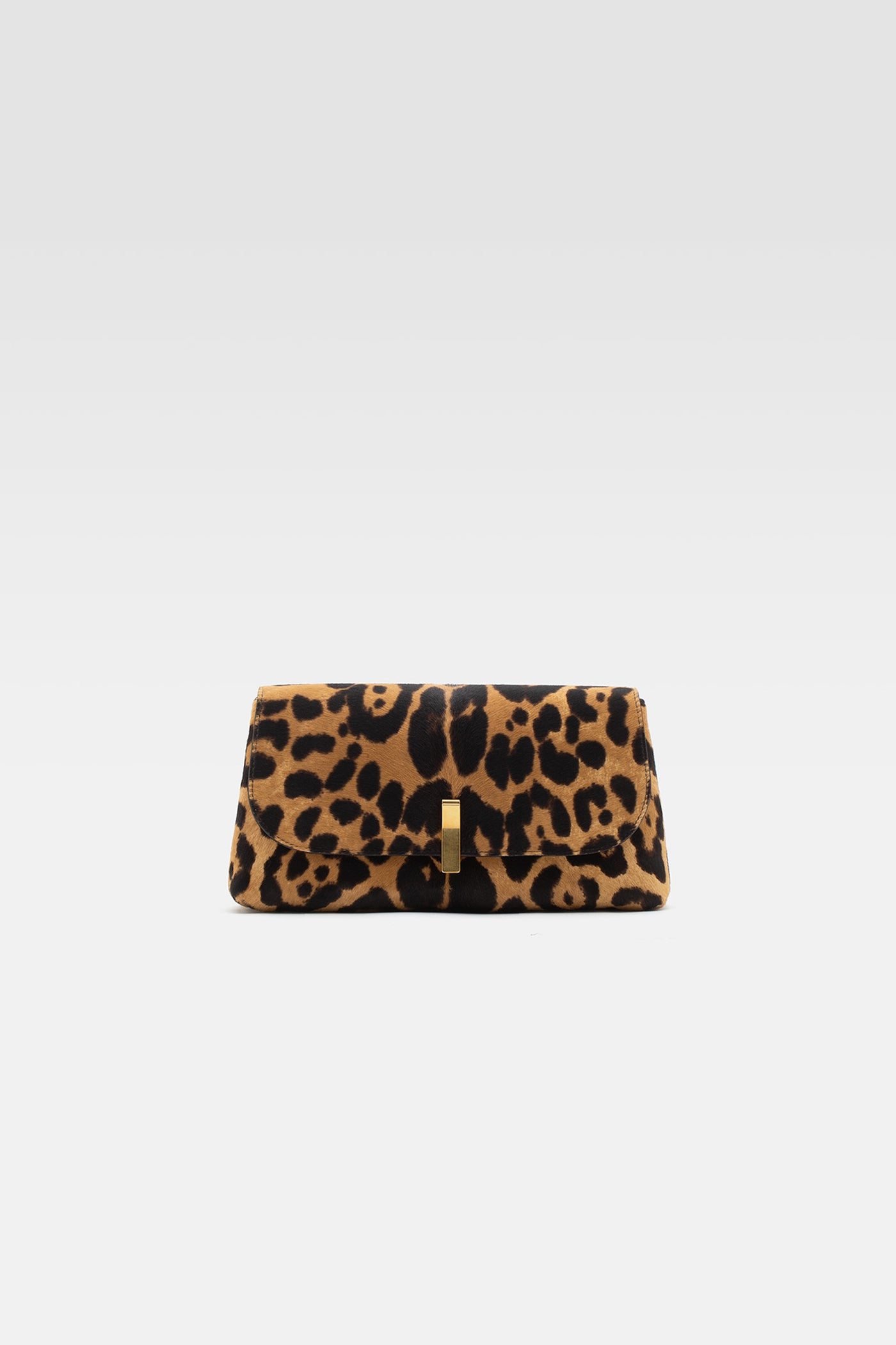 Pochette in leo printed leather